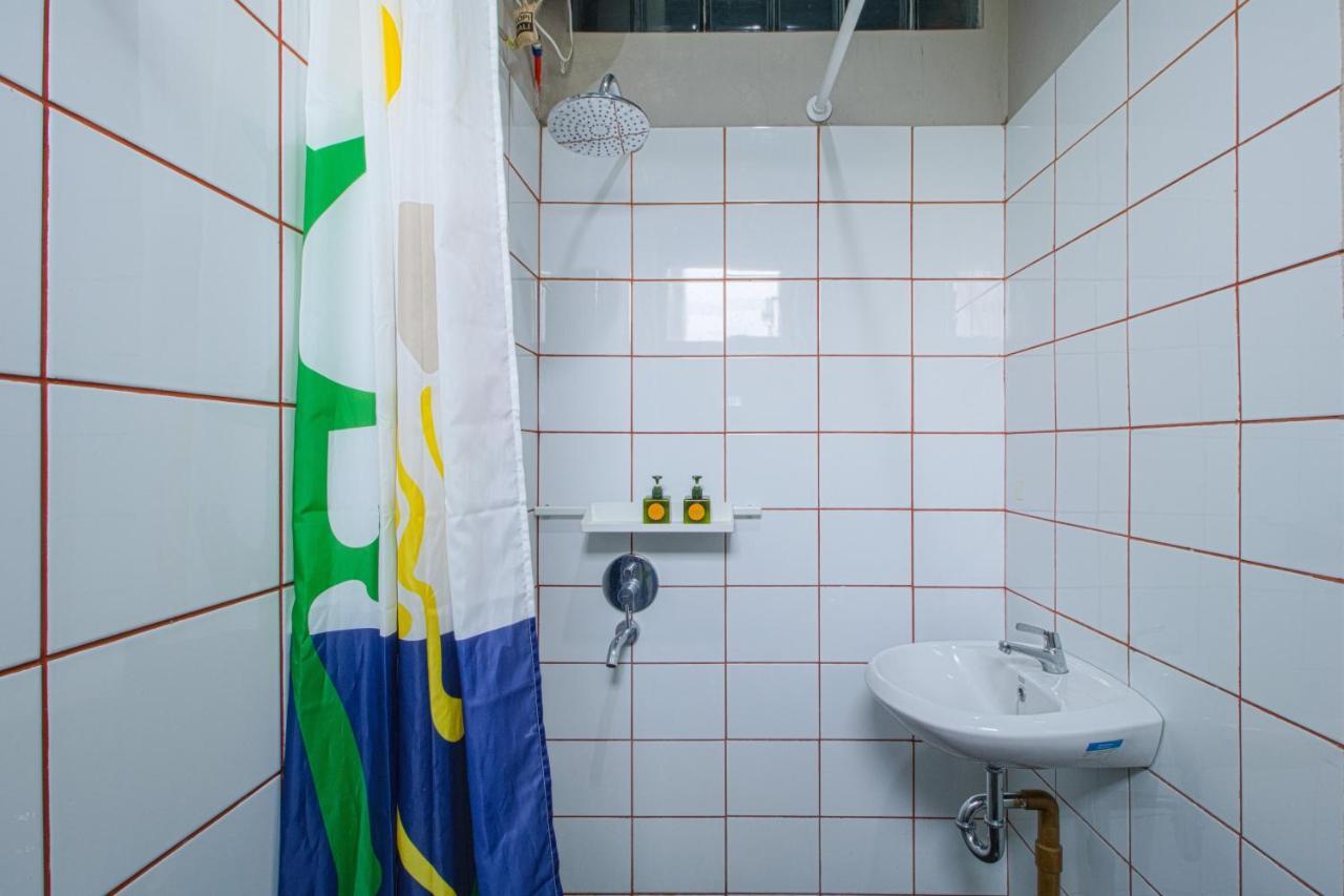 Kolo Kolo Vandrarhem Kejayan Exteriör bild